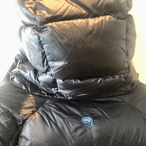 Mountain Hardwear Black Insulated Down Puffy Jacket with hood - Picture 4 of 9